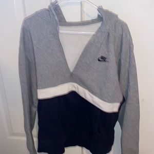 Nike pull over